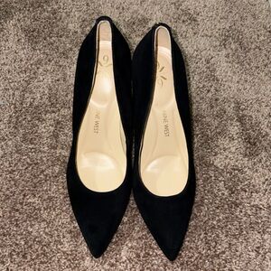Nine West Black Pointed Toe Heels